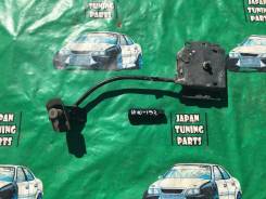 Крепление запасного колеса. Toyota Wish, ANE10, ZNE10G, ANE10G, ZNE14G, ANE11W