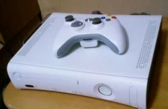Microsoft Xbox 360 E 500Gb ����