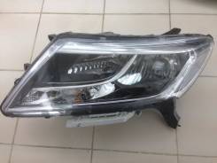 Фара. Nissan Pathfinder