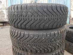 Goodyear UltraGrip 500. Зимние, шипованные, износ: 30%, 2 шт