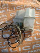 Бачок стеклоомывателя. Nissan Skyline, ER33, ER32, YHR32, HR33, HR32, BNR32, FR32, ECR32, ENR33, HCR32, HNR32, BCNR33, ECR33