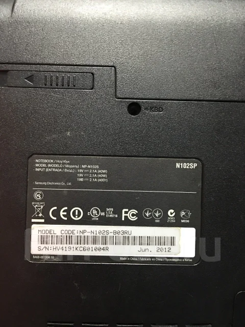 Samsung N102. 10.1", 1,6����, ��� 2048 ��, WiFi: 1, Bluetooth: 1, ����������� �� 2��. ����