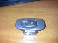 Кнопка стеклоподъемника. Mitsubishi Eterna, E57A, E52A, E64A, E77A, E72A, E54A, E74A, E53A, E84A Mitsubishi Delica D:2, MB46S, MB36S, MB15S Mitsubishi...