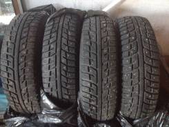 Kumho. Зимние, шипованные, износ: 10%, 4 шт