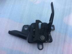 Замок капота. Subaru Forester, SG5, SG9, SG9L Двигатели: EJ203, EJ205, EJ255