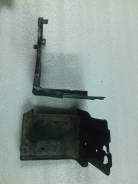 Кронштейн под аккумулятор. Mitsubishi Lancer Cedia, CS6A, CS2W, CS2V, CS5W, CS2A, CS5A Mitsubishi Airtrek, CU5W, CU2W, CU4W Mitsubishi Bravo, U42V Mit...