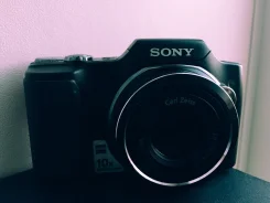 Sony Cyber-shot DSC-H20. 10 - 14.9 ��, ���: 10� ����