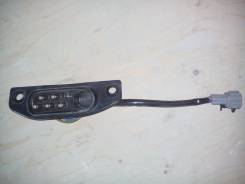 Доводчик двери. Nissan Serena, PC24