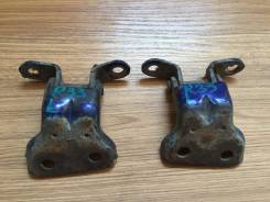 Крепление боковой двери. Nissan Skyline, ER33, ENR33, HR33, BCNR33, ECR33