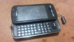 Nokia C6-00. �/�