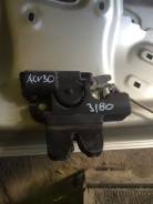 Замок багажника. Toyota Camry, ACV30, ACV30L, MCV30, MCV30L, MCV31 Двигатели: 1MZFE, 2AZFE, 3MZFE