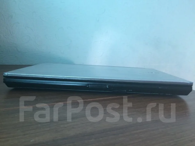 Dell Latitude E6410. 14.1", 2 400����, ��� 4 ��, ���� 300���, WiFi: 1, Bluetooth: 1, ����������� �� 8��. ����