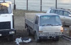 Nissan Atlas. , 1990 год, 3 000 куб. см., 2 000 кг.