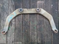 Крепление глушителя. Nissan: Fairlady Z, 350Z, 370Z, Stagea Ixis 350S, Infiniti FX45/35, Infiniti G35/37/25 Sedan, Infiniti FX35/FX37/FX50, Infiniti G...