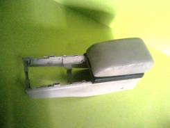 Подлокотник. Nissan Skyline, V35 Двигатель VQ25DD