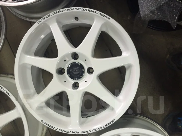 Hot Stuff Waren WS. 7.0x17", 4x114.3, ET45, �� 71���. ����