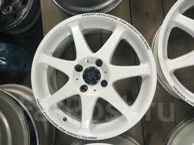 Hot Stuff Waren WS. 7.0x17", 4x114.3, ET45, �� 71���. ����