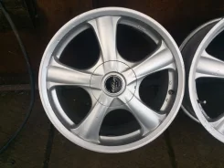 Varrstoen ES-5. 7.0x17", 5x100, 5x114.3, ET48 ����
