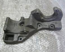 Крепление компрессора кондиционера. Renault 19 Renault Scenic Renault Megane Renault Logan Двигатели: E6J, E7J, K7M
