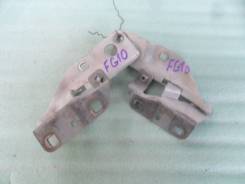 Крепление капота. Nissan Bluebird Sylphy, FG10, QG10, QNG10, TG10 Nissan Pulsar, N16 Nissan Almera, N16, N16E Nissan Sunny, G10, N16G Двигатели: QG15D...