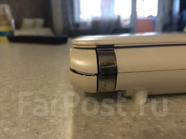 Samsung NC10. 10.2", 1,6����, ��� 1024 ��, ���� 160���, WiFi: 1, Bluetooth: 1, ����������� �� 2��. ����