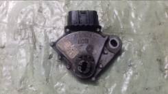 Датчик положения селектора акпп. Toyota: Hilux Surf, Cresta, Century, Granvia, Hilux, Land Cruiser Prado, T.U.V, Crown, T100, Aristo, Regius, Tacoma...