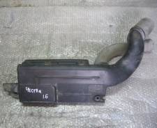 Воздухозаборник. Kia Mentor Kia Spectra Kia Shuma Kia Sephia