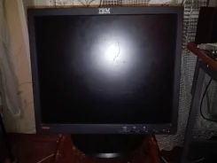 IBM. 17" ����