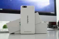 Highscreen Power Five. �����