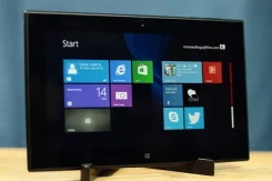 Nokia Lumia 2520 ����