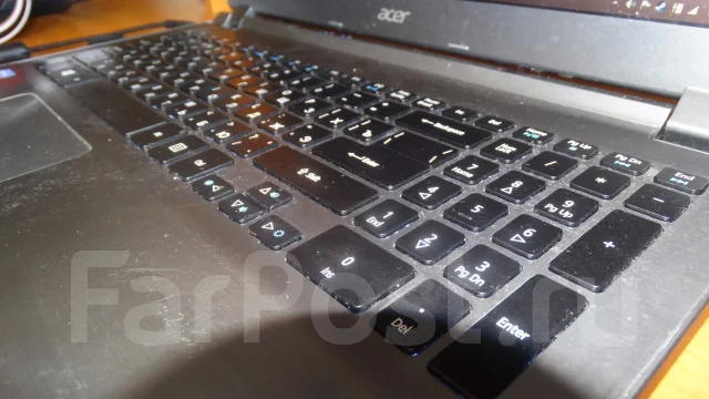 Acer Aspire V5-572PG-53338G50amm. 15.6", 1,3����, ��� 8 ��, ���� 550���, WiFi: 1, Bluetooth: 1 ����