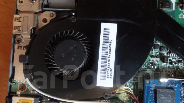Acer Aspire V5-572PG-53338G50amm. 15.6", 1,3����, ��� 8 ��, ���� 550���, WiFi: 1, Bluetooth: 1 ����