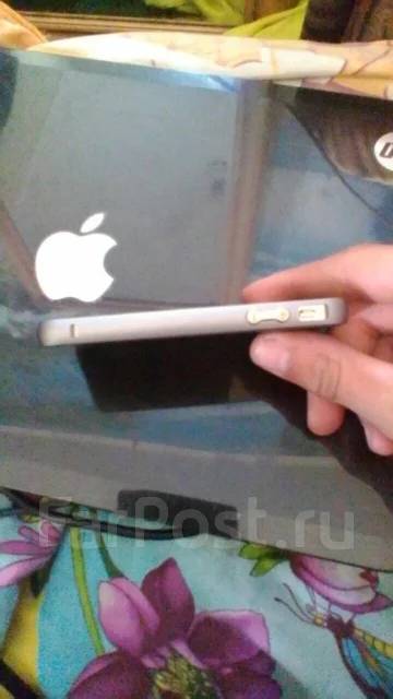 Apple iPhone 4s. �/� ����