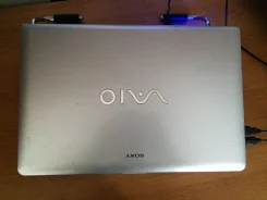 Sony VAIO. ��� 1536 ��, ���� 300���, WiFi: 1, Bluetooth: 1, ����������� �� 2��. ����