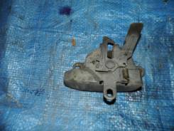 Замок капота. Toyota Hiace Regius, RCH47W, KCH40G, KCH40W, RCH41W, KCH46W, KCH46G Toyota Touring Hiace, RCH41W, RCH47W, KCH40W, KCH46W Toyota Regius...