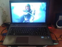 Lenovo IdeaPad Z570. 15.6", 2 400����, ��� 6 ��, ���� 500���, WiFi: 1, ����������� �� 5��. ����
