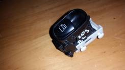 Кнопка стеклоподъемника. Mercedes-Benz C-Class, W203