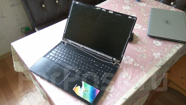 Acer Aspire V5-572G. 15.6", ��� 4 ��, ���� 320���, WiFi: 1, Bluetooth: 1 ����