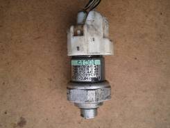 Датчик давления фреона. Toyota: Yaris, Town Ace Noah, RAV4, Sienna, IS300, Dyna, Matrix, Coaster, Vitz, Lite Ace, Toyoace, Corona, Avensis, bB, Previa...