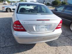 Стекло заднее. Mercedes-Benz W203 Mercedes-Benz C-Class, W203