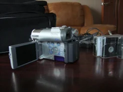 Panasonic HDC-HS200 ����