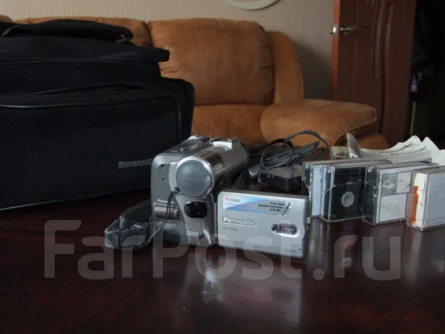 Panasonic HDC-HS200 ����