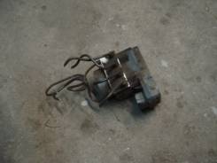 Блок abs. Toyota Corolla, NRE150, ZRE151 Двигатели: 1ZRFE, 1NRFE