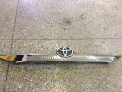 Накладка крышки багажника. Toyota Camry, ASV50, AVV50, ASV51