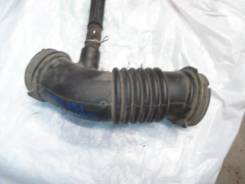 Патрубок воздухозаборника. Toyota Corolla, ZRE151, ZRE152 Toyota Corolla Rumion, ZRE152, ZRE154 Toyota Auris, ZRE151, ZRE154, ZRE152 Двигатели: 1ZRFE...
