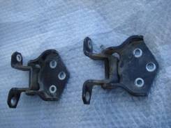 Крепление боковой двери. Mitsubishi Pajero, V83W, V93W, V88W, V97W, V87W, V98W