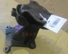 Подушка двигателя. Toyota: Grand Hiace, Land Cruiser, Tacoma, T100, Granvia, Hilux Surf, Land Cruiser Prado, Tundra, 4Runner, Hilux Двигатель 5VZFE