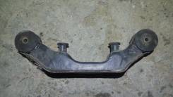 Крепление редуктора. Toyota: Corona, Caldina, Carina, Vista, Camry Двигатели: 3SFE, 2C, 2CT, 3SGTE, 3SGE, 3CT