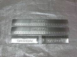 Накладка на порог. Nissan Qashqai, J10 Двигатели: HR16DE, MR20DE