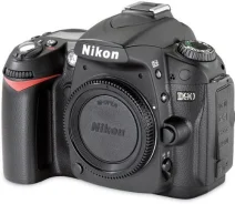 Nikon D90. 10 - 14.9 �� ����